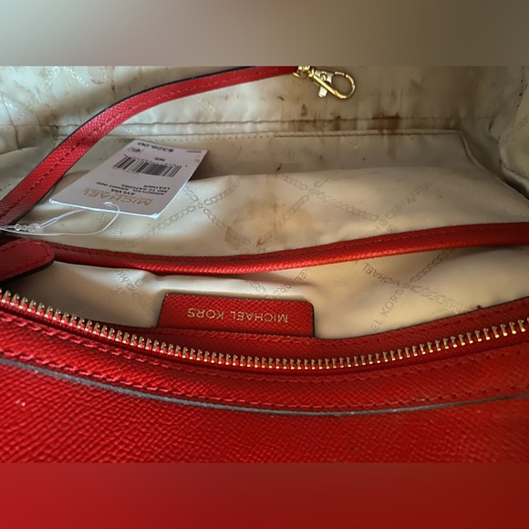 Michale Kors Leather Satchel purse - Picture 8 of 11